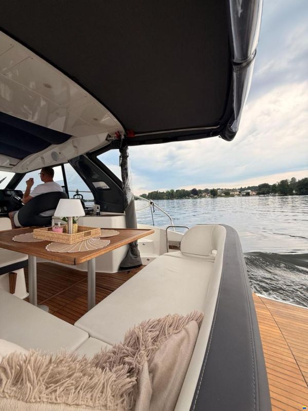 Bavaria S 33 HT
