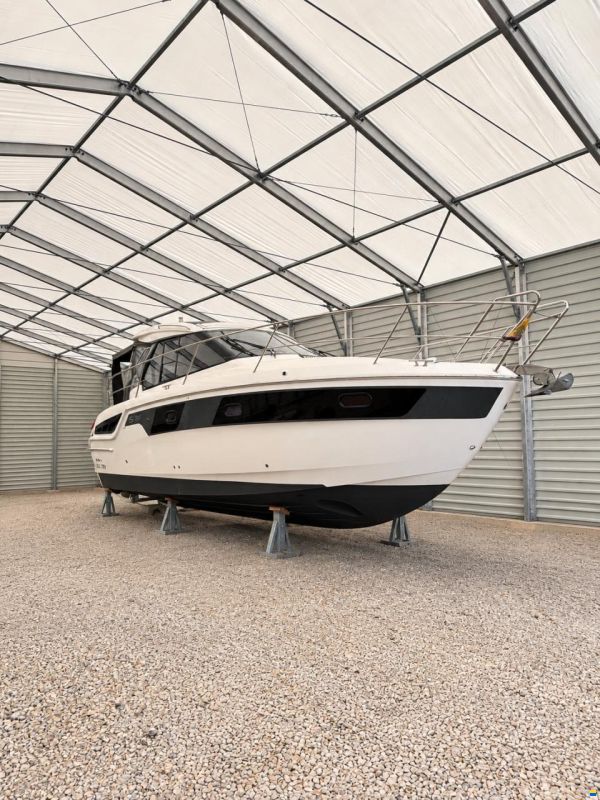 Bavaria S 33 HT