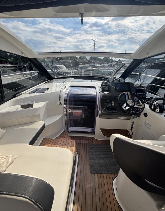 Bavaria S 33 HT
