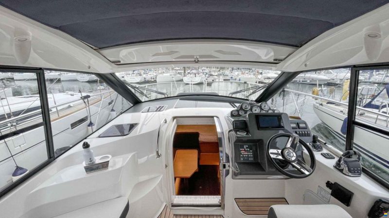 Bavaria S 33 HT