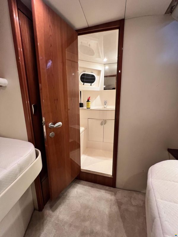 Pershing 45
