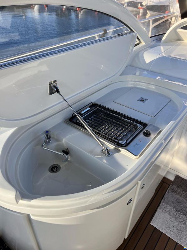 Pershing 45