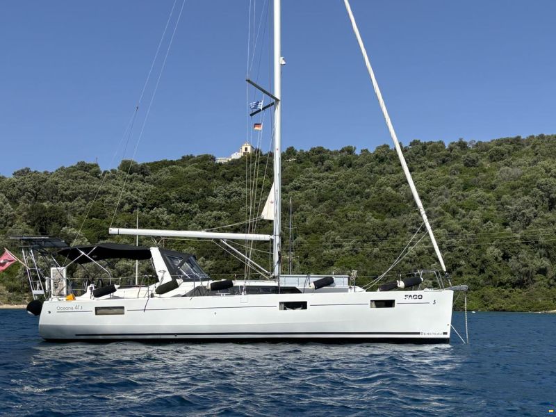 Beneteau Oceanis 41.1