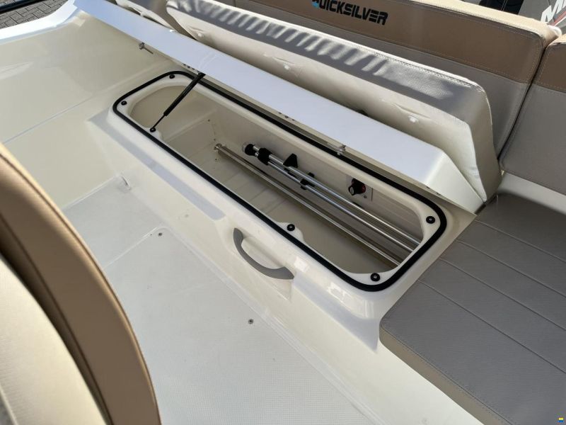 Quicksilver 555 Open