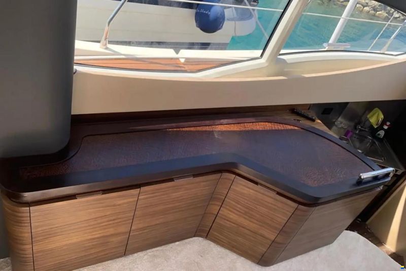 Azimut 40S