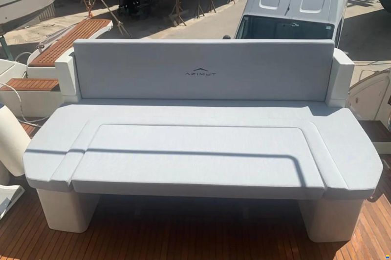 Azimut 40S