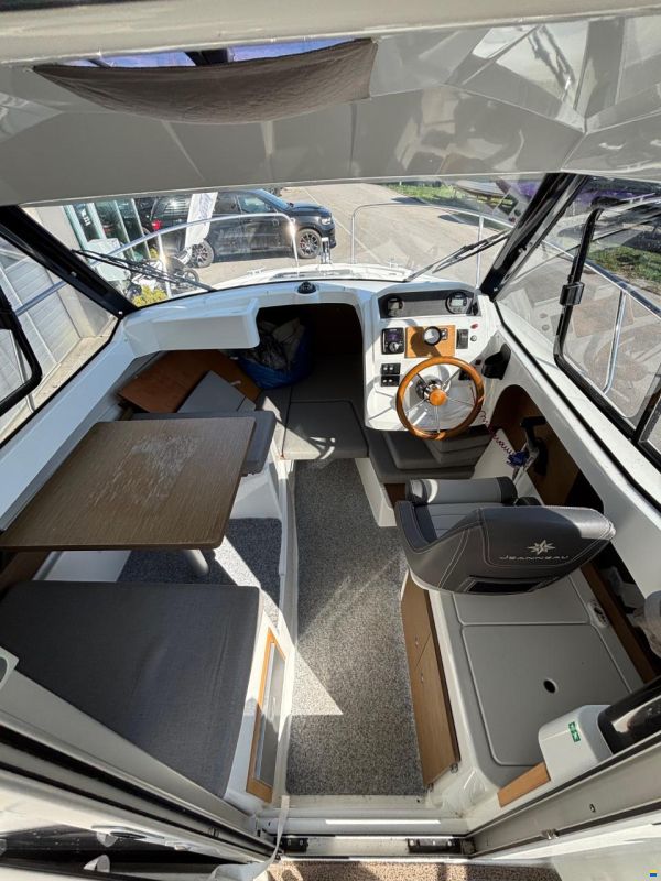 Jeanneau Merry Fisher 605