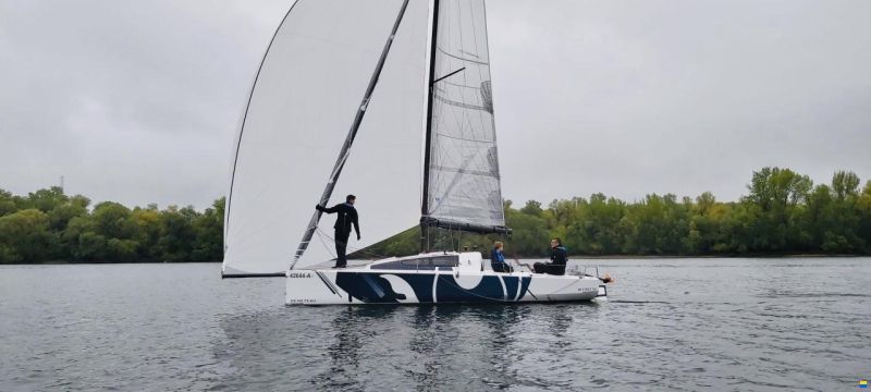 Beneteau First 24 SE