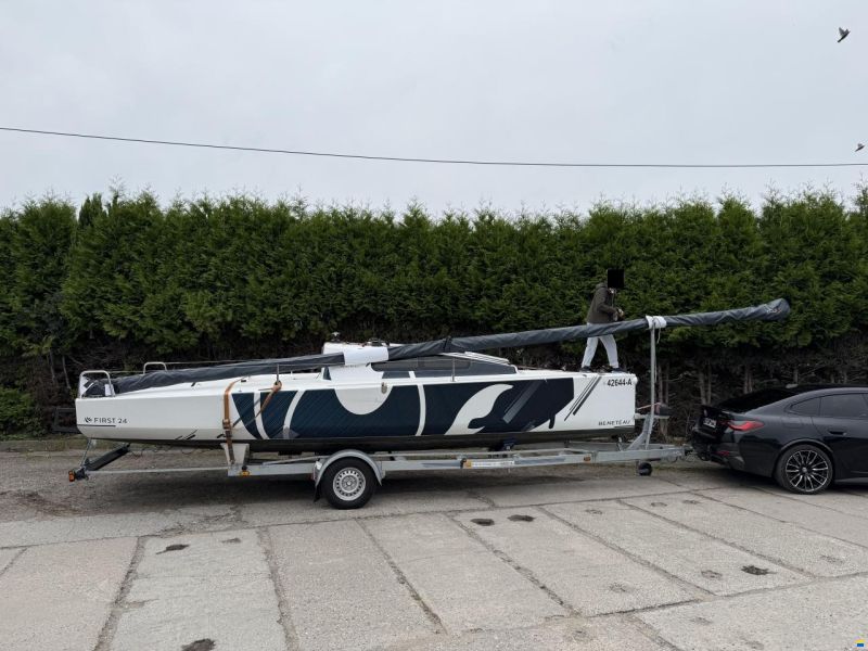 Beneteau First 24 SE
