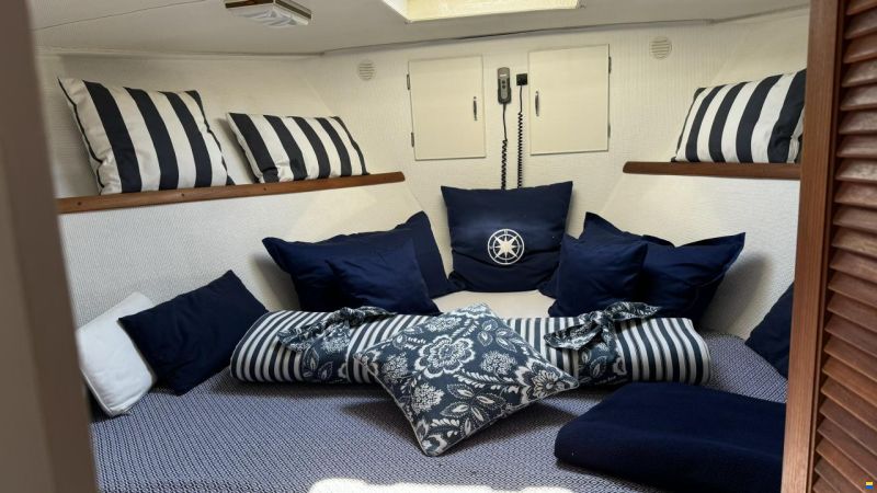 Chris Craft Commander 41 Fly