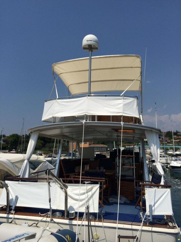 Chris Craft Commander 41 Fly
