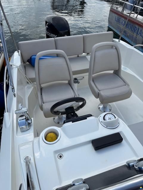 Quicksilver 605 Sundeck/150hp