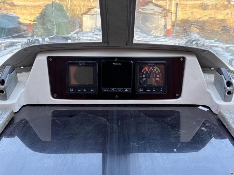 Delphia 33