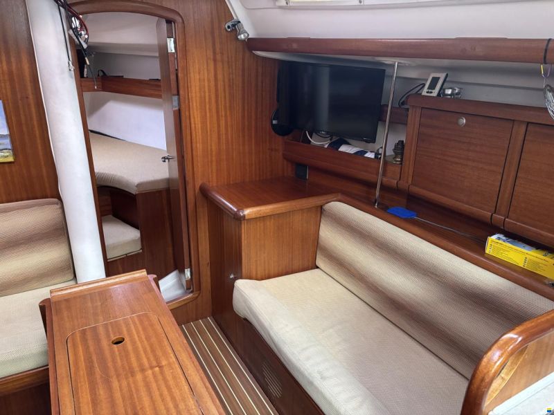 Delphia 33