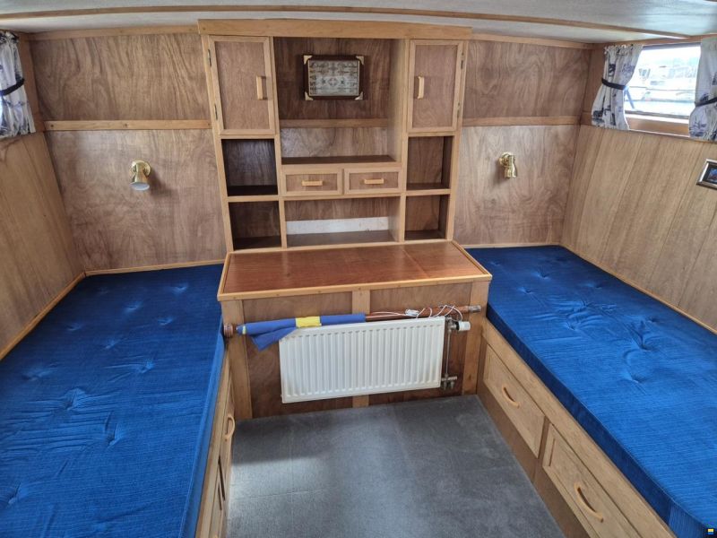Bahama 35