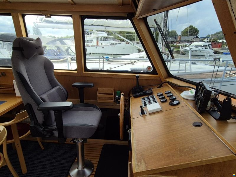 Bahama 35