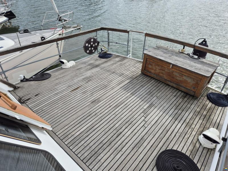 Bahama 35