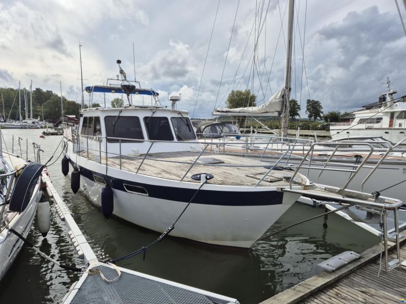 Bahama 35