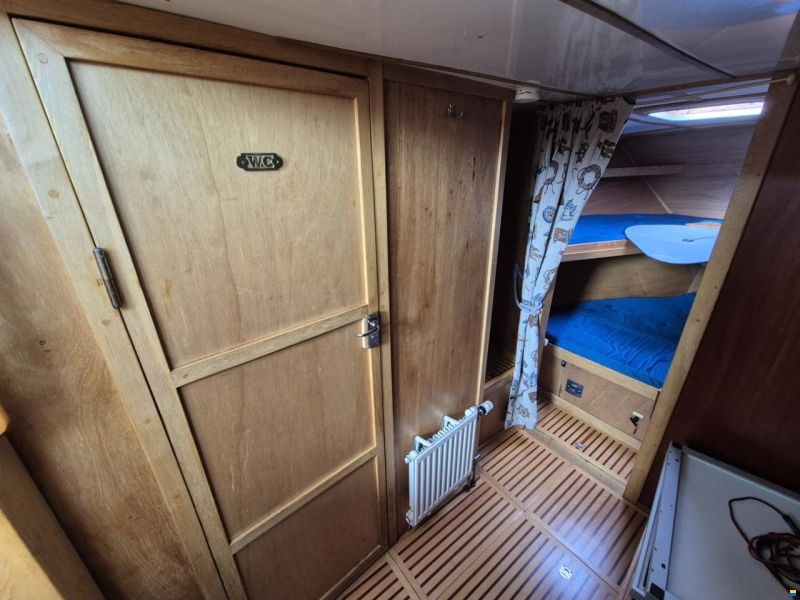 Bahama 35
