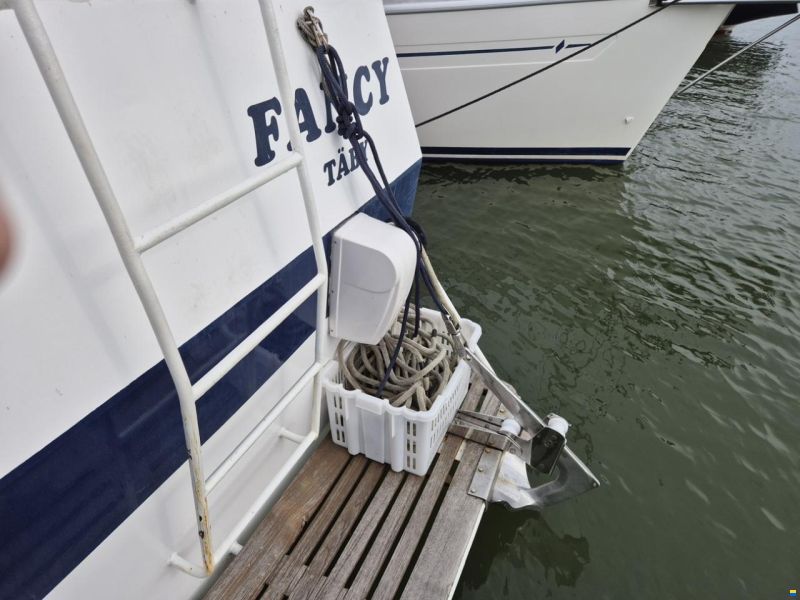 Bahama 35