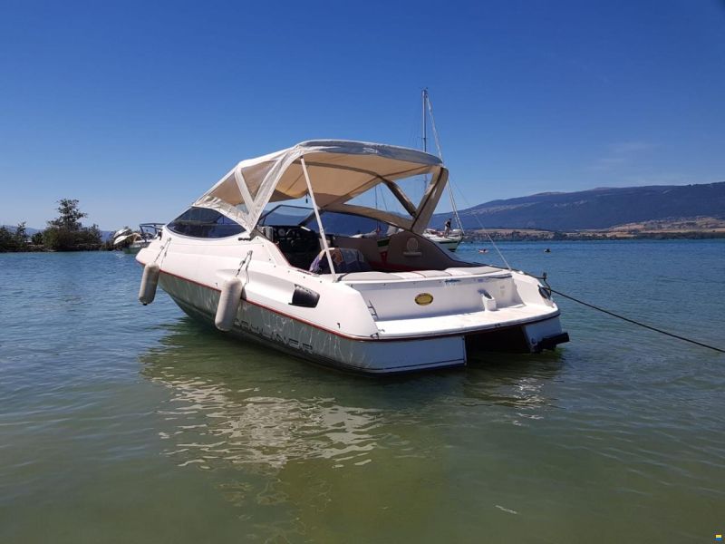 Bayliner Capri 2052