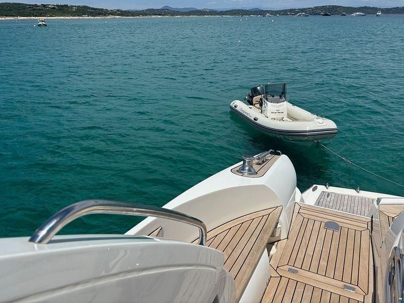 Sunseeker Predator 68