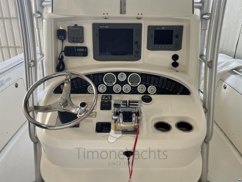 Boston Whaler OUTRAGE 320