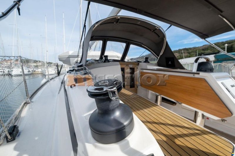 Bavaria Cruiser 37