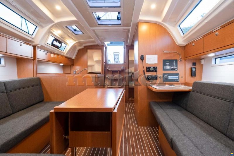 Bavaria Cruiser 37