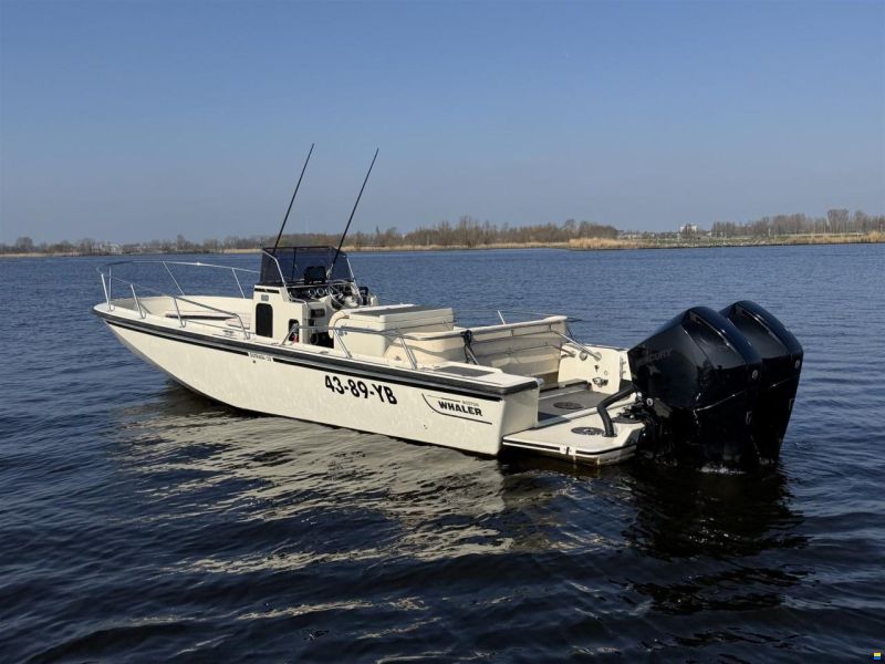 Boston Whaler OUTRAGE 25