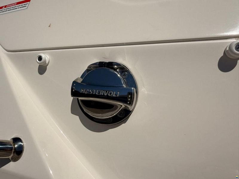 Sea Ray SPX 230 Ltd. Edition