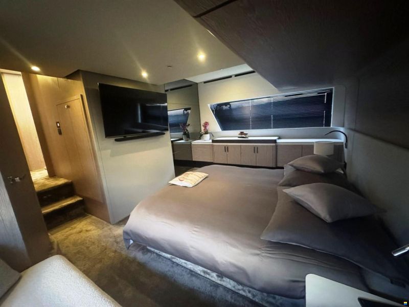 Azimut Fly 53