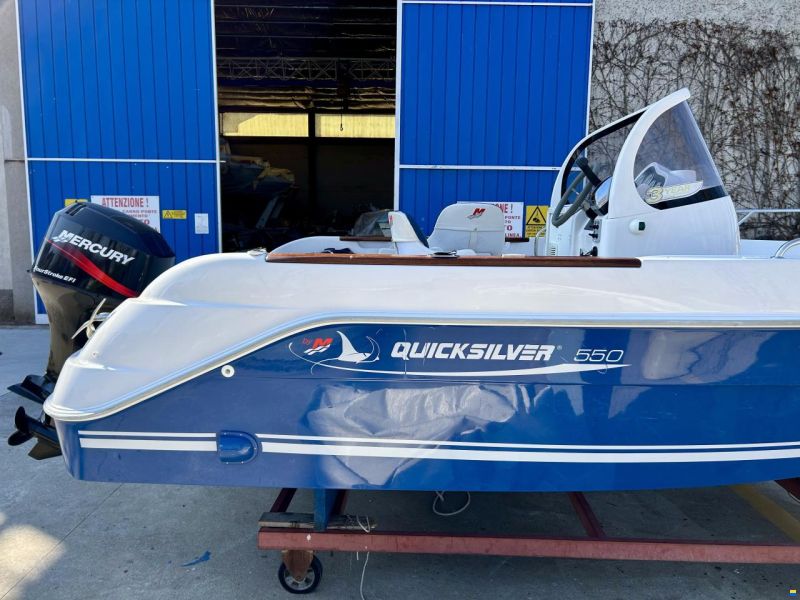 Quicksilver 550 Commander