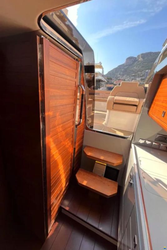 Windy 37 Shamal