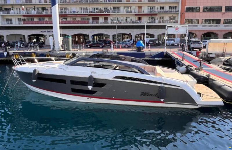 Windy 37 Shamal