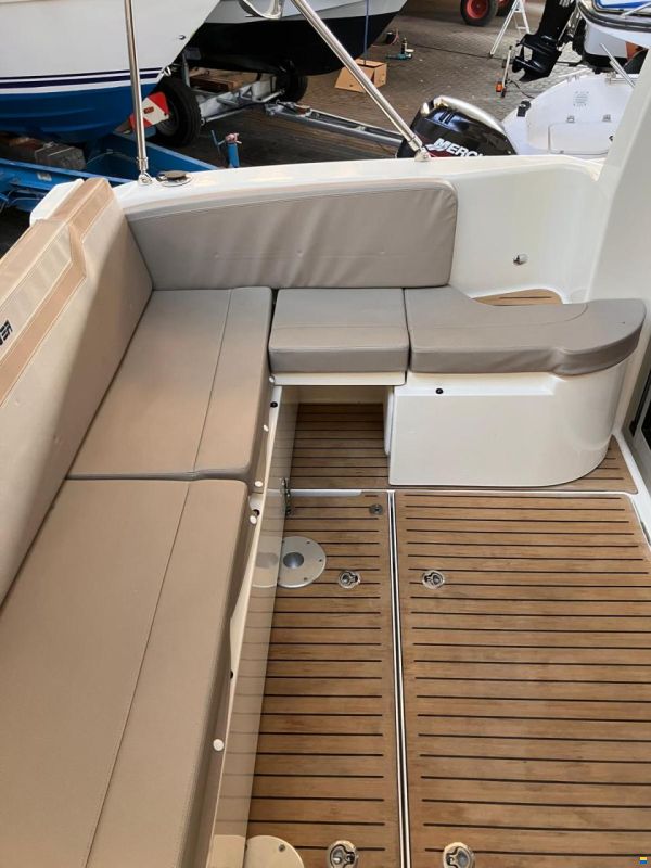 Quicksilver Activ 755 Weekend