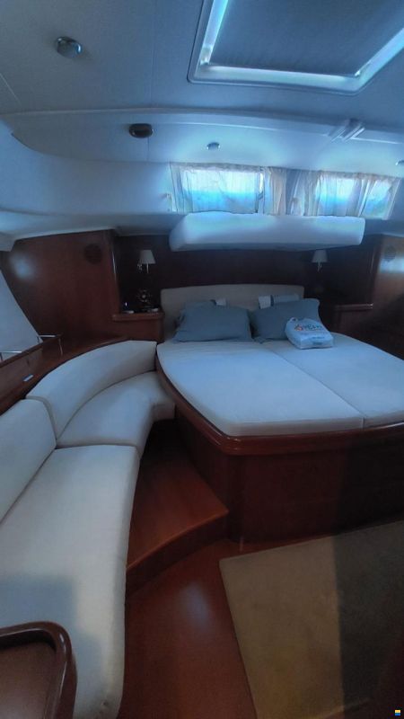 Beneteau 57