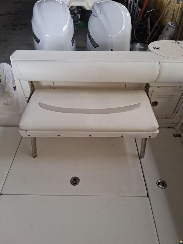 Boston Whaler 255 Conquest