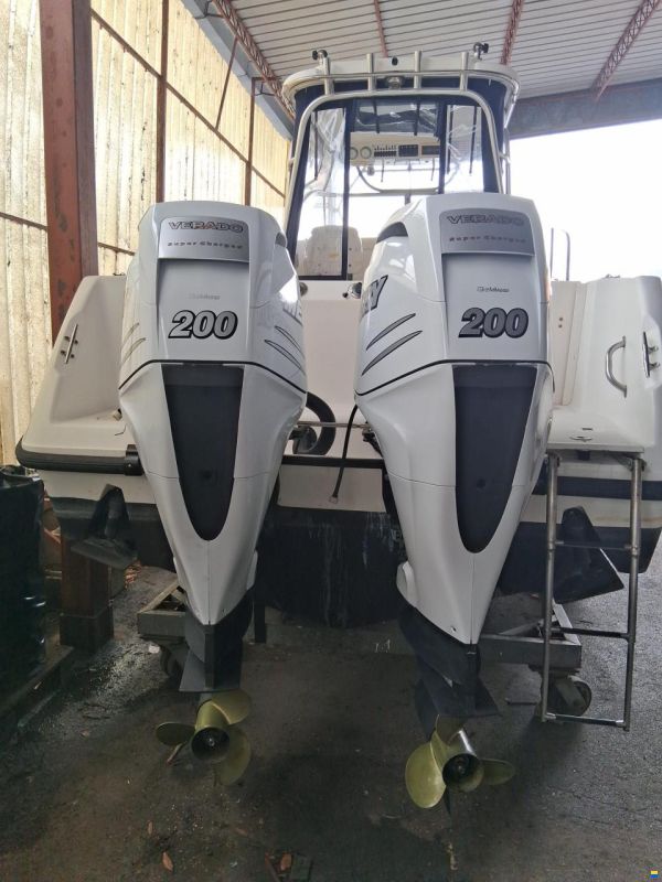Boston Whaler 255 Conquest