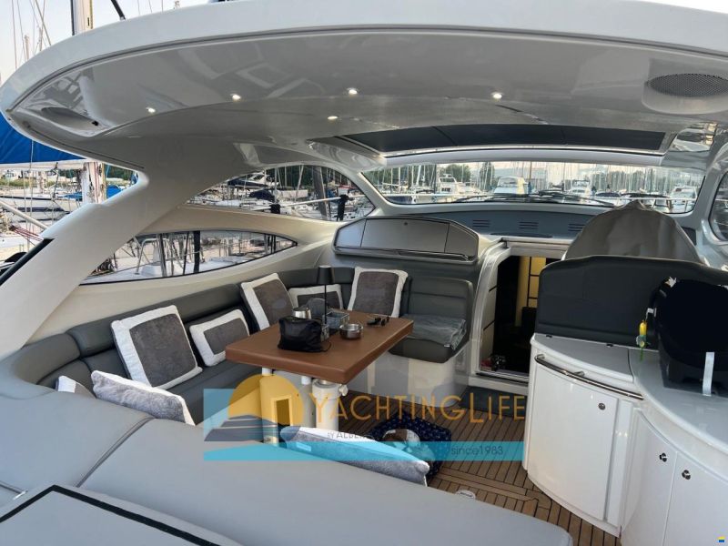 Pershing 50'
