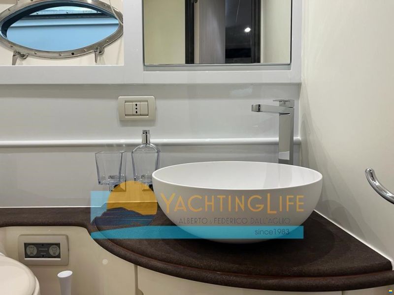 Pershing 50'