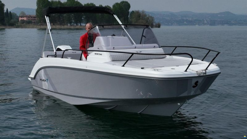 Beneteau Flyer 7 SUNdeck