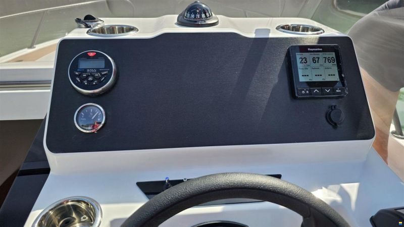 Beneteau Flyer 7 SUNdeck
