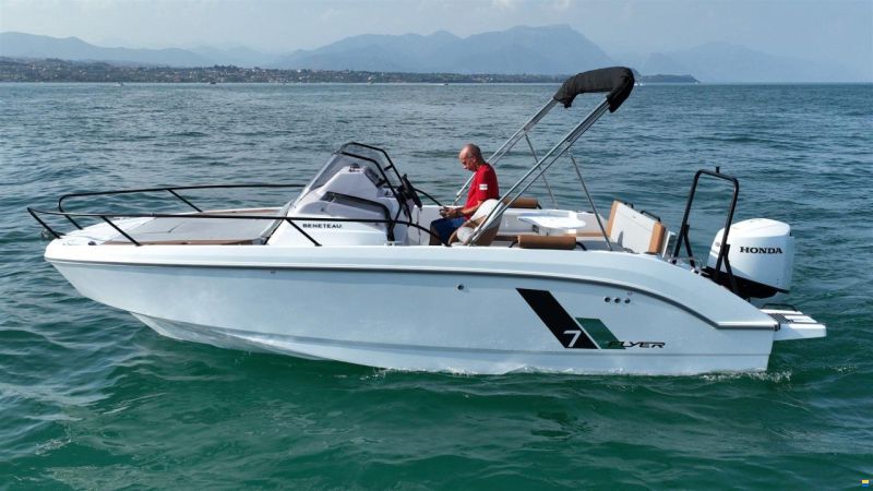 Beneteau Flyer 7 SUNdeck