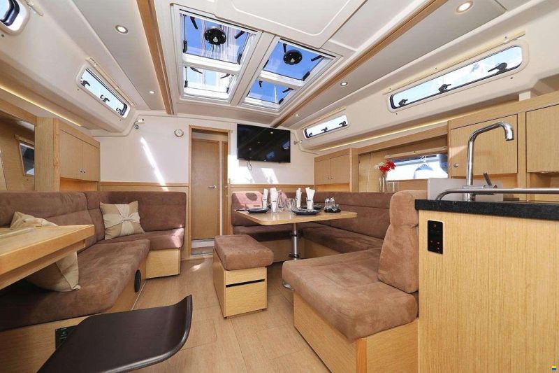 Hanse 455