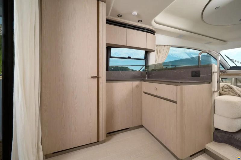 Azimut Fly 53