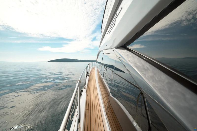 Azimut Fly 53