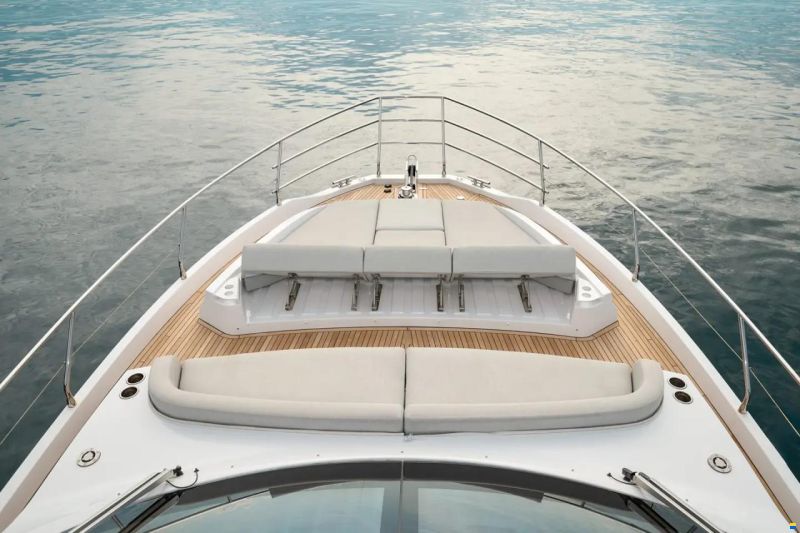 Azimut Fly 53