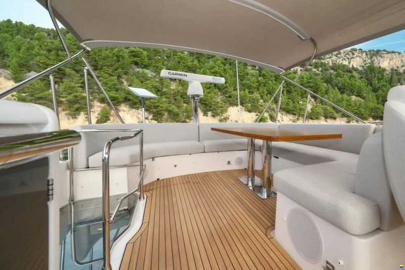 Azimut Fly 53
