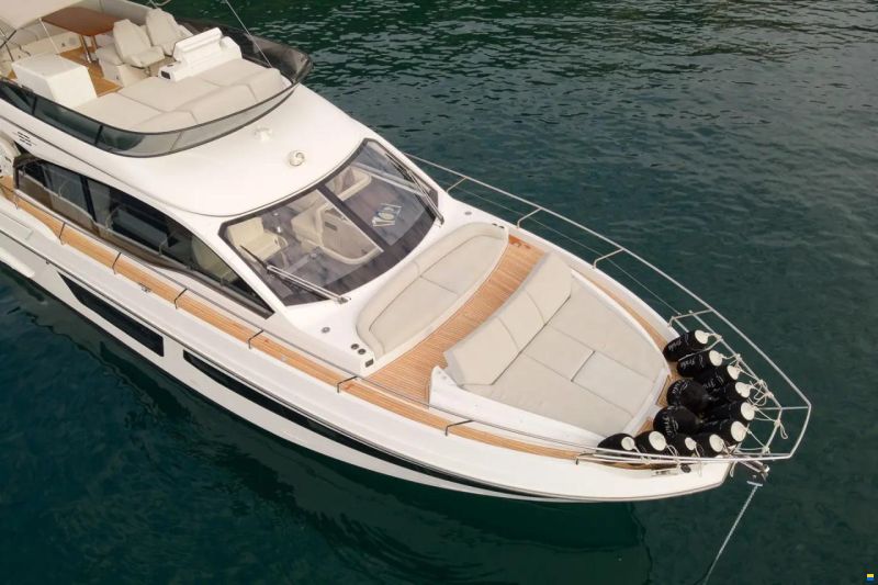 Azimut Fly 53